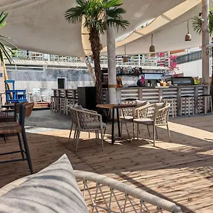 Apartment Aria Seaview, Sarande